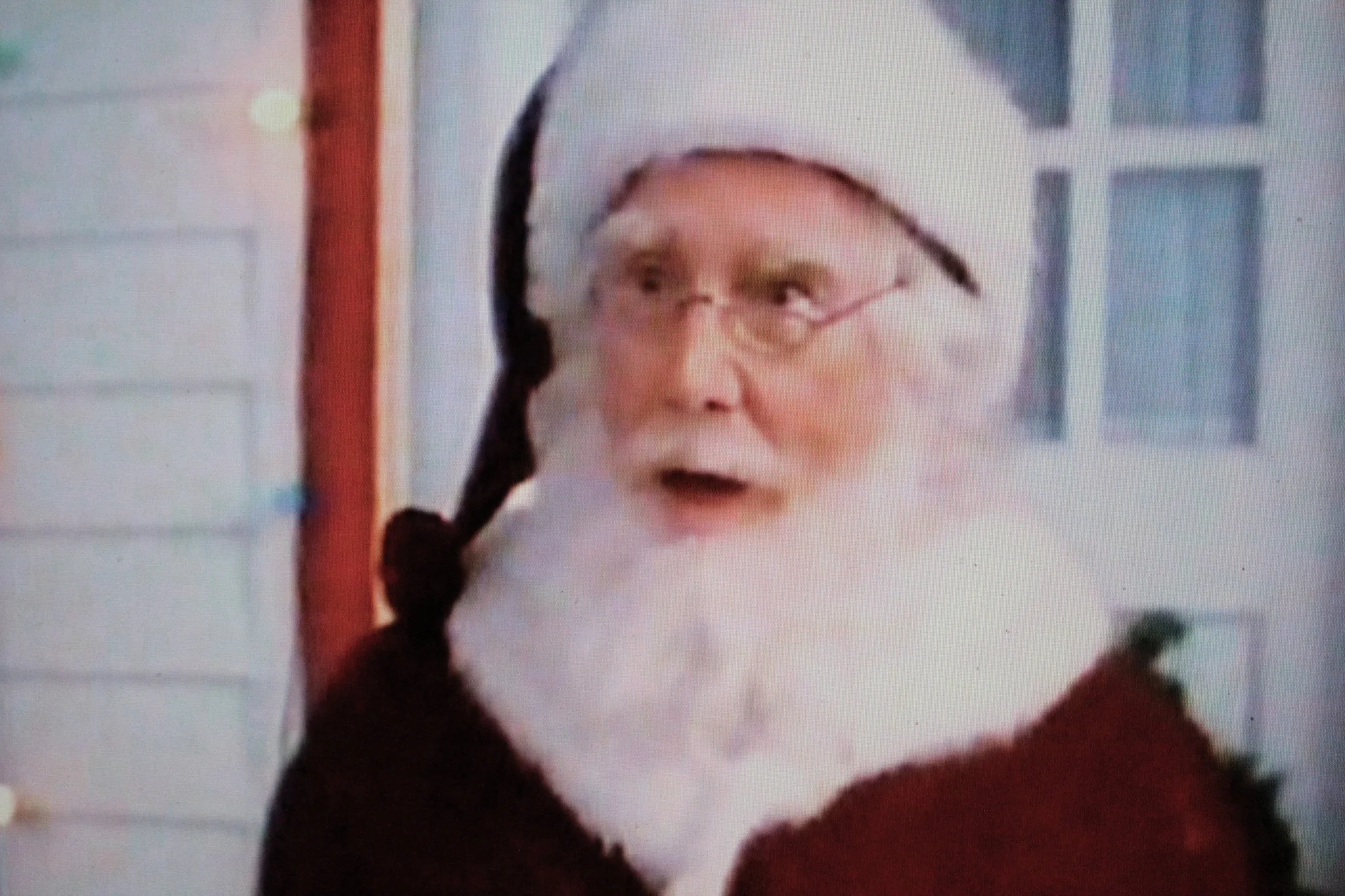 A DIFFERENT KIND OF CHRISTMAS (LIFETIME-TVM 12/9/96) Shelley Long, Barry Bostwick, Bruce Kirby, Michael E. Knight, Nathan Lawrence, Nancy McLoughlin - Image 4