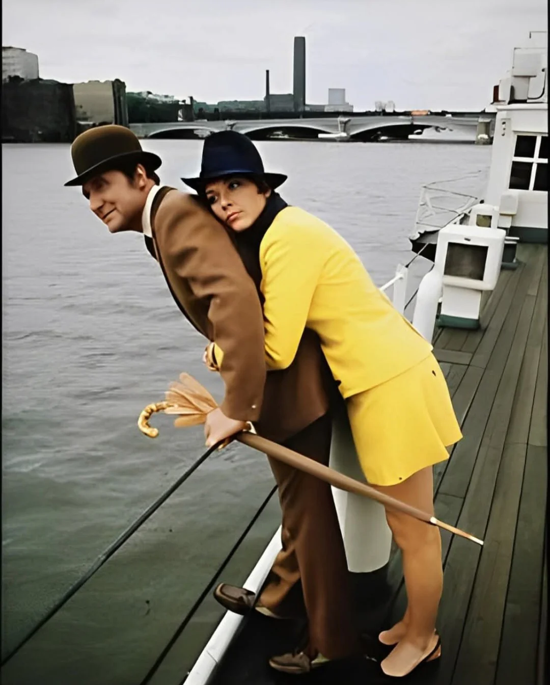 AVENGERS, THE (UK 1961-1969) RETAIL QUALITY!!! Patrick Macnee, Diana Rigg, Honor Blackman, Linda Thorson - Image 4