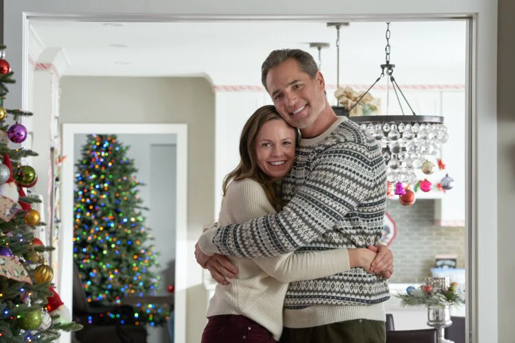 CHRISTMAS COOKIE CATASTROPHE, A (HALLMARK 11/5/17) Rachel Boston, Victor Webster, Averie Peters, Stephanie Sy, Erik Athavale, Melissa Murray-Mutch, John B. Lowe, Mariam Bernstein, Brandon McEwan, Dylan McEwan - Image 8