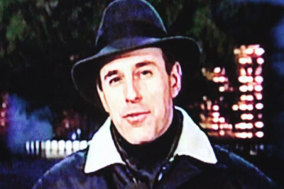 CHRISTMAS IN ROCKEFELLER CENTER (NBC 12/1/99) - Image 3