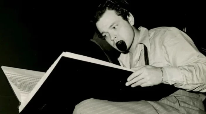 MAGICIAN: THE ASTONISHING LIFE AND WORK OF ORSON WELLES (BIO 2014) - Image 3