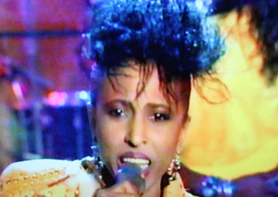 LATE SHOW, THE (FOX week of 8/31-9/4 1987) (Guest Host: Jonathon Brandmeier) 5-Disc Set - Image 6