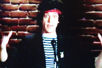 LAUGHING OUT LOUD: AMERICA'S FUNNIEST COMEDIANS - DISC 2 (2000) - Image 9
