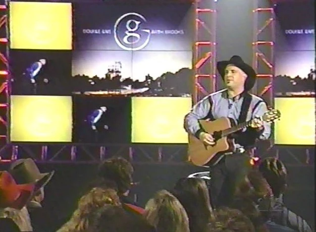 GARTH BROOKS DOUBLE LIVE (NBC 11/18/98 - WEST COAST VERSION) - Image 7
