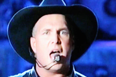 GARTH LIVE FROM CENTRAL PARK - Image 2