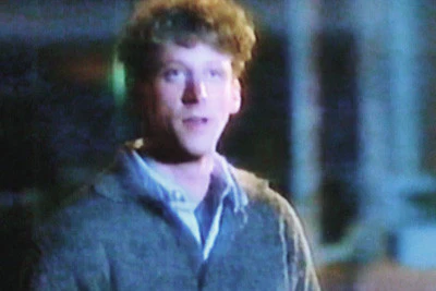INCREDIBLE HULK RETURNS, THE (1998 CBS-TVM - Bill Bixby/Lou Ferrigno) - Image 3