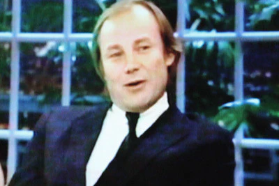 LATE SHOW STARRING JOAN RIVERS - EPISODE 24 (FOX 11/11/86) Tom Jones, Michele Lee, Klaus Maria Brandauer, Eleanor Smeal - Image 8