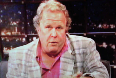 LATE SHOW, THE (FOX 9/4/87) Guest host: Jonathon Brandmeier, Ned Beatty, Troy Donahue, Johnny B and the Leisure Suits - Image 5