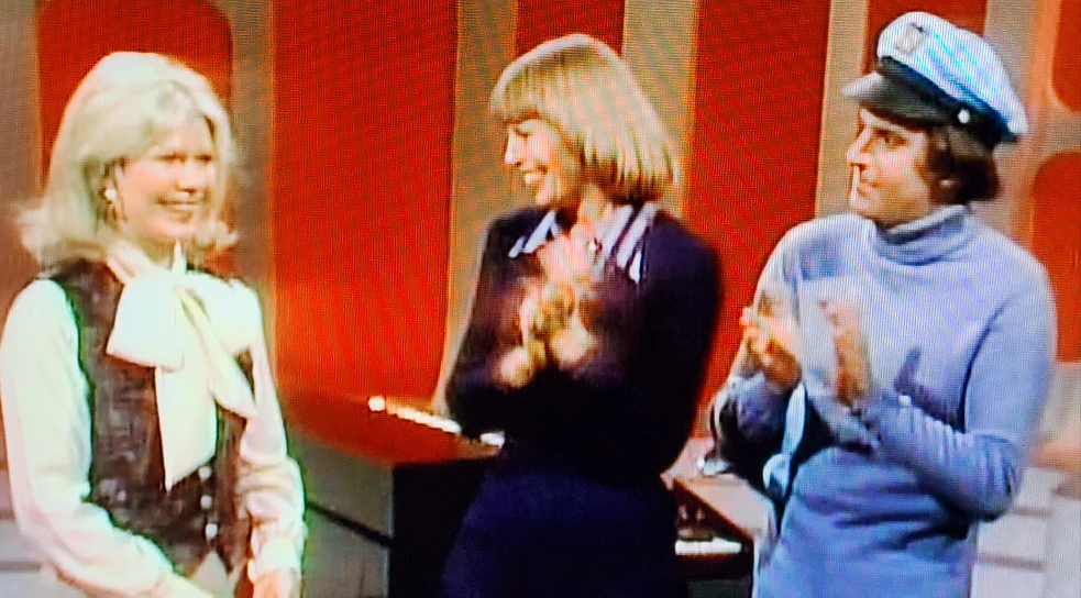 LORETTA SWIT – VOL 1: CAPTAIN & TENNILLE (ABC 1976-1977) Loretta Swit, Toni Tennille, Daryl Dragon, Raymond Burr, Farrah Fawcett-Majors, Kate Jackson, Jaclyn Smith, Pat Morita, Ed McMahon, Paul Williams, Rufus, Chaka Khan - Image 2