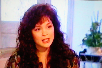 ONE ON ONE WITH JOHN TESH - DISC 46 (1991-92 NBC Daytime) (Drew Barrymore, Patricia Neal, Valerie Bertinelli, Mare Winningham) - Image 4