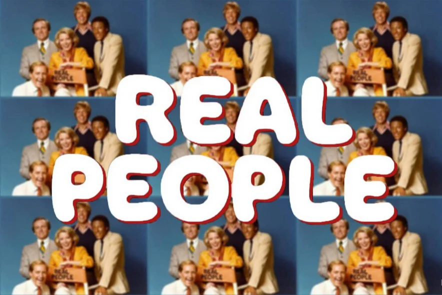 REAL PEOPLE - THE COMPLETE SERIES (NBC 1979-84) VERY RARE!!! EXCELLENT QUALITY!!! John Barbour, Sarah Purcell, Byron Allen, Skip Stephenson, Bill Rafferty, Mark Russell, Peter Billingsley, David Ruprecht, Fred Willard - Image 2