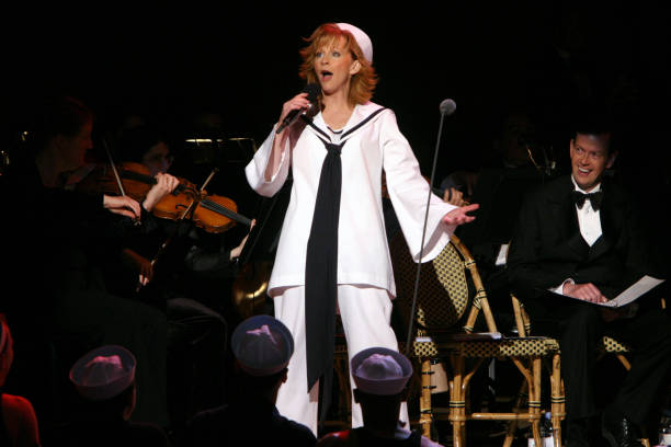 RODGERS & HAMMERSTEINS'S SOUTH PACIFIC: IN CONCERT FROM CARNEGIE HALL (PBS 2006) Reba McEntire, Brian Stokes Mitchell, Alec Baldwin, John Schuck, Lillias White - Image 3
