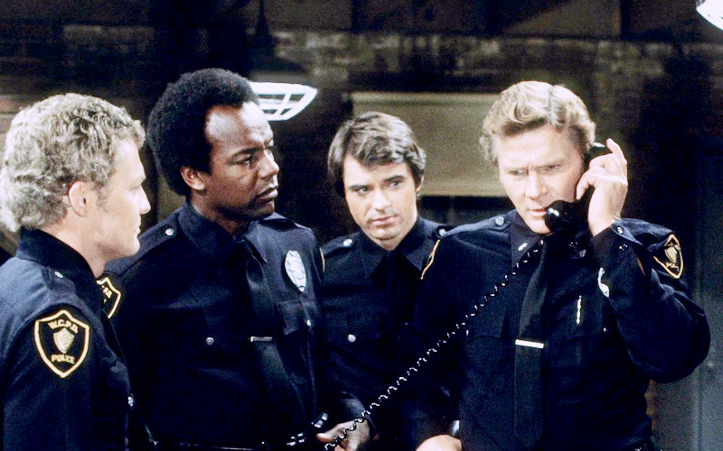 S.W.A.T. – THE COMPLETE 70’S SERIES (ABC 1975-1976) EXCELLENT QUALITY!!! Steve Forrest, Robert Urich, Rod Perry, Mark Shera, James Coleman - Image 3