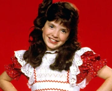 SMALL WONDER – THE COMPLETE SERIES (SYN 1985-89) VERY RARE!!! EXCELLENT QUALITY Tiffany Brissette, Dick Christie, Jerry Supiran, Edie McClurg, Marla Pennington - Image 4