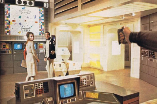 SPACE: 1999 - THE COMPLETE SERIES + BONUS DISC (1975-77) RETAIL QUALITY!!! Martin Landau, Barbara Bain, Barry Morse, Nick Tate, Catherine Schell - Image 7