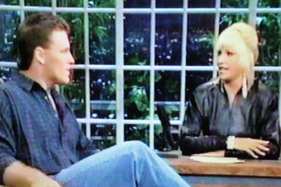 THE LATE SHOW STARRING SUZANNE SOMERS (FOX 6/8/87) Perry King, Karen Haber, Howie Long - Image 8