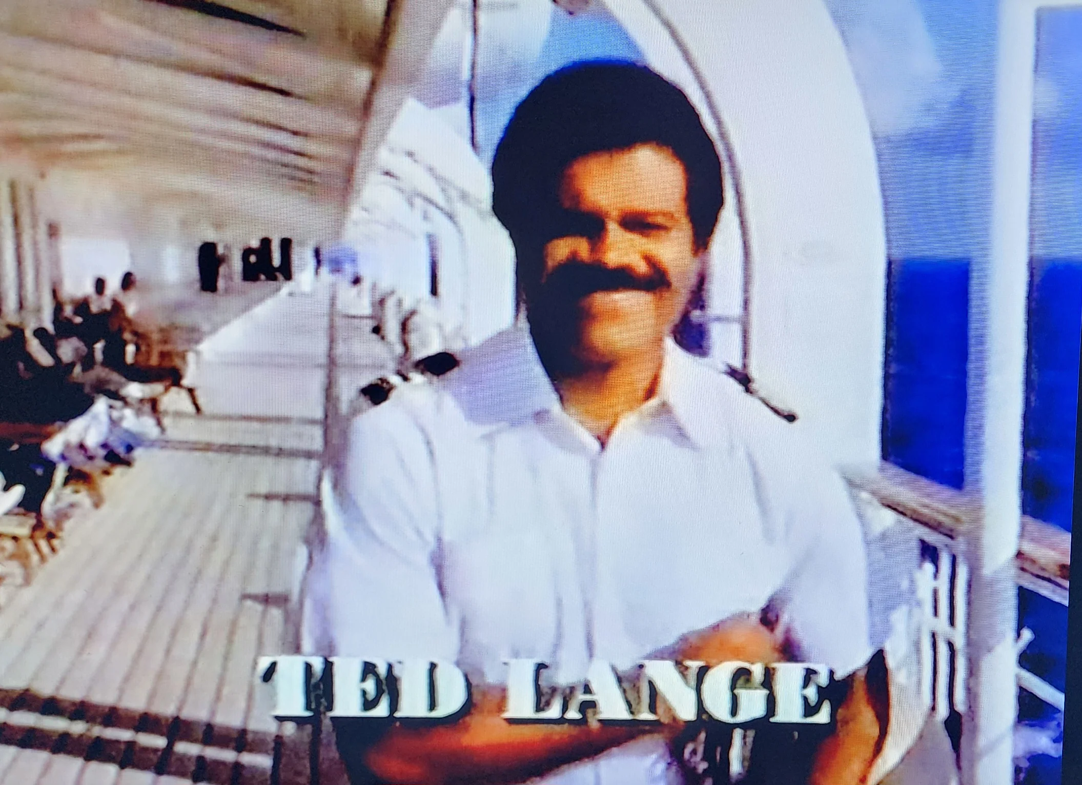 LOVE BOAT, THE: A VALENTINE VOYAGE (CBS-TVM 2/12/90) VERY RARE!!! HARD TO FIND!!! Gavin MacLeod, Bernie Kopell, Ted Lange, Jill Whelan, Ted Shackelford, Joe Regalbuto, Julia Duffy, Roddy Piper, Steve Bond, Kim Johnston Ulrich, Shanna Reed - Image 5