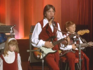 PARTRIDGE FAMILY, THE - THE COMPLETE SERIES + BONUS MOVIE (ABC 1970-74) David Cassidy, Shirley Jones, Susan Dey, Danny Bonaduce, Dave Madden, Jeremy Gelbwaks, Susanne Crough, Ricky Segall - Image 4