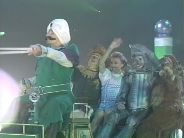WIZARD OF OZ: ON ICE, THE (CBS 2/27/96) VERY RARE!!! Bobby McFerrin, Oksana Baiul, Victor Petrenko, Brent Frank, Mark Richard Farrington, Shanice - Image 16